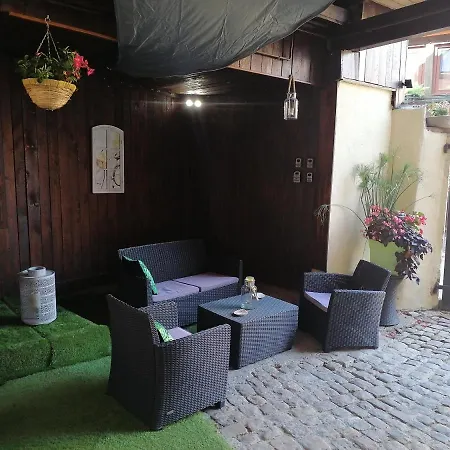 Gites Aux Fines Bulles D'Alsace Spa Privatif En Supplement Bergheim Exterior photo