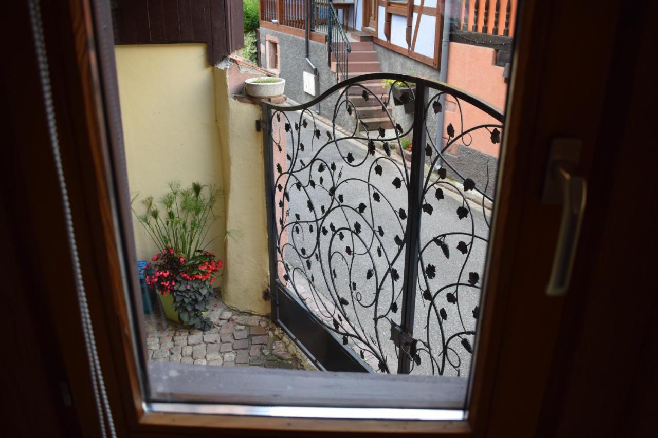 Aux Fines Bulles D'alsace Privatif En Supplement Apartment
